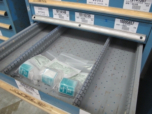 LISTA HEAVY DUTY 10-DRAWER PARTS CABINET W/ CONTENTS (W-44) LOADING & HANDLING FEE $25-